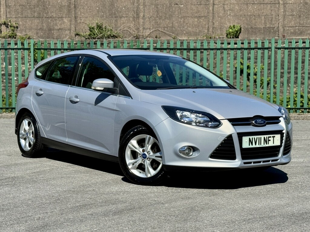 Ford Focus Hatchback 1.6 Zetec 201111 NV11NFT Silver