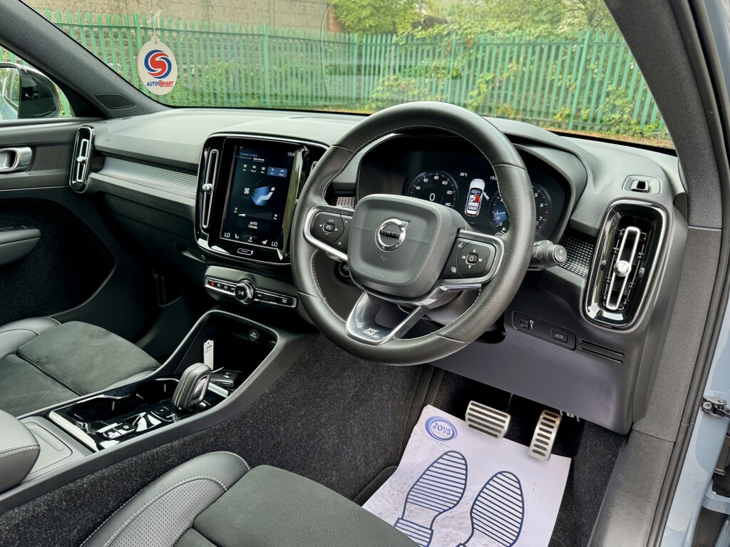 Volvo XC40 2.0 R-design T4 PE19VOG Grey #5