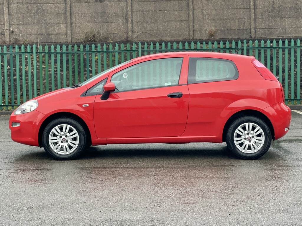 Fiat Punto Pop Plus White #10