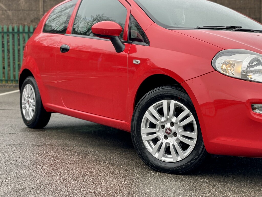 Fiat Punto Pop Plus White #17