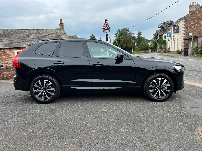 Volvo XC60 B5 Plus Black #3