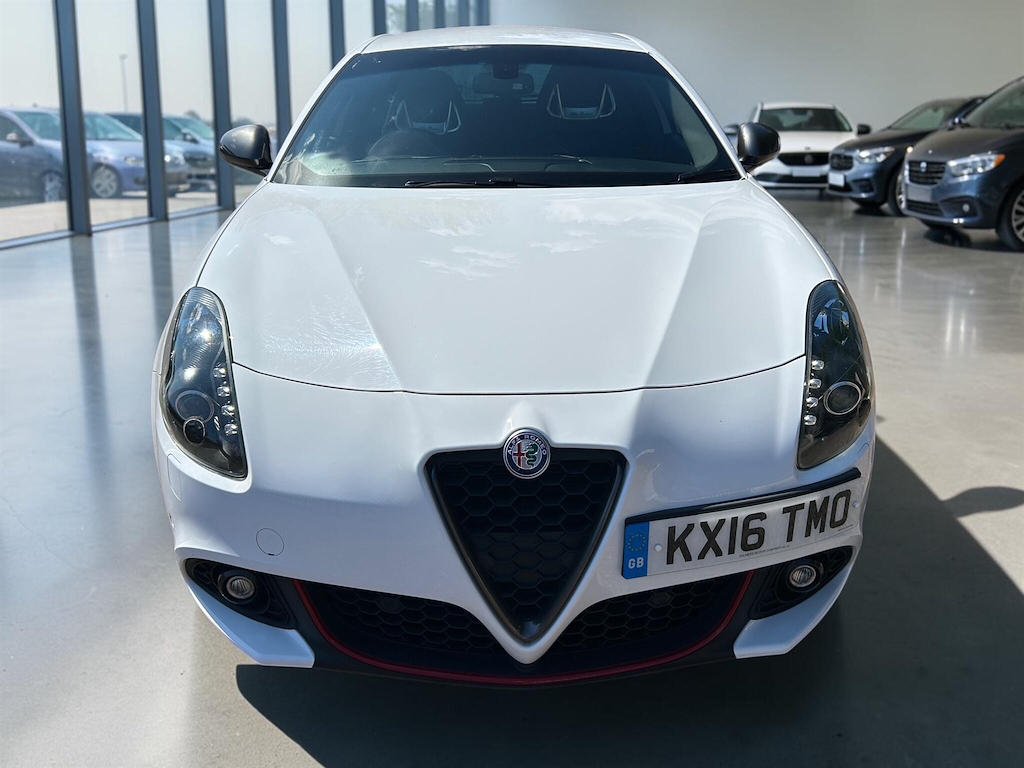 Alfa Romeo Giulietta 1750 Tbi Veloce Tct Euro 6 White #3