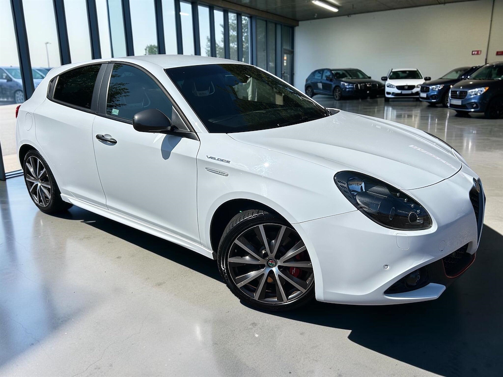 Alfa Romeo Giulietta 1750 Tbi Veloce Tct Euro 6 White