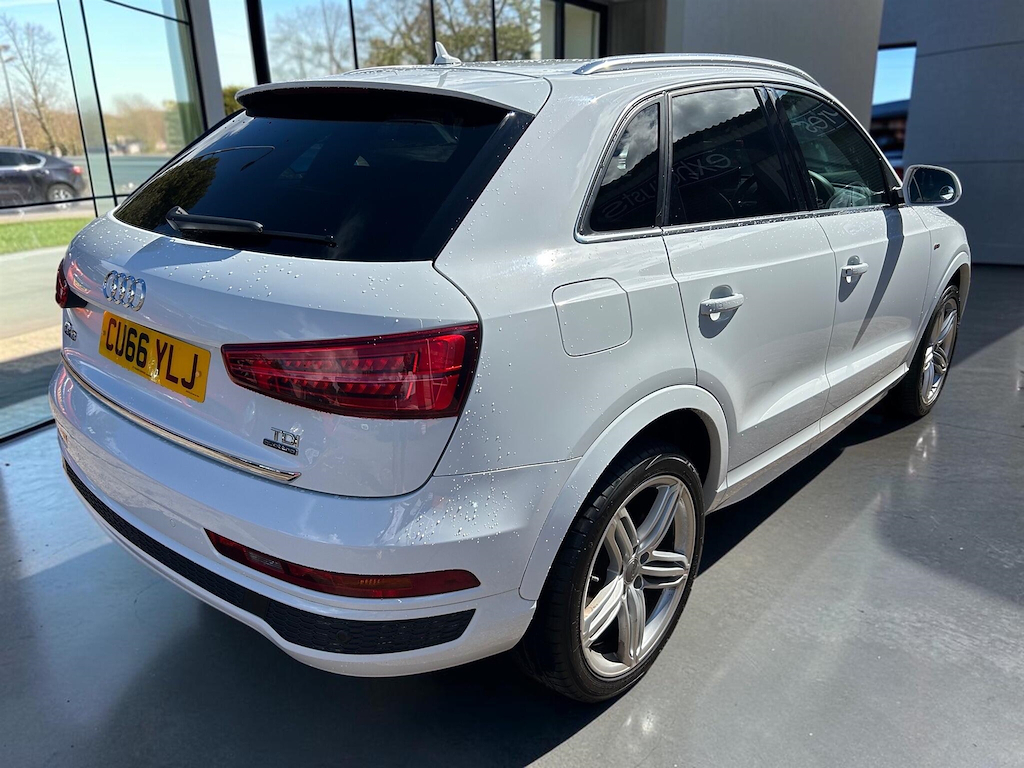 Audi Q3 Suv Black #10