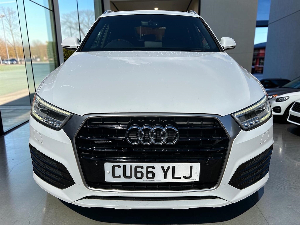 Audi Q3 Suv White #3