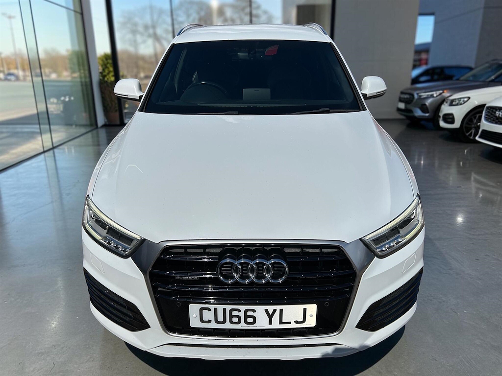 Audi Q3 Suv White #6
