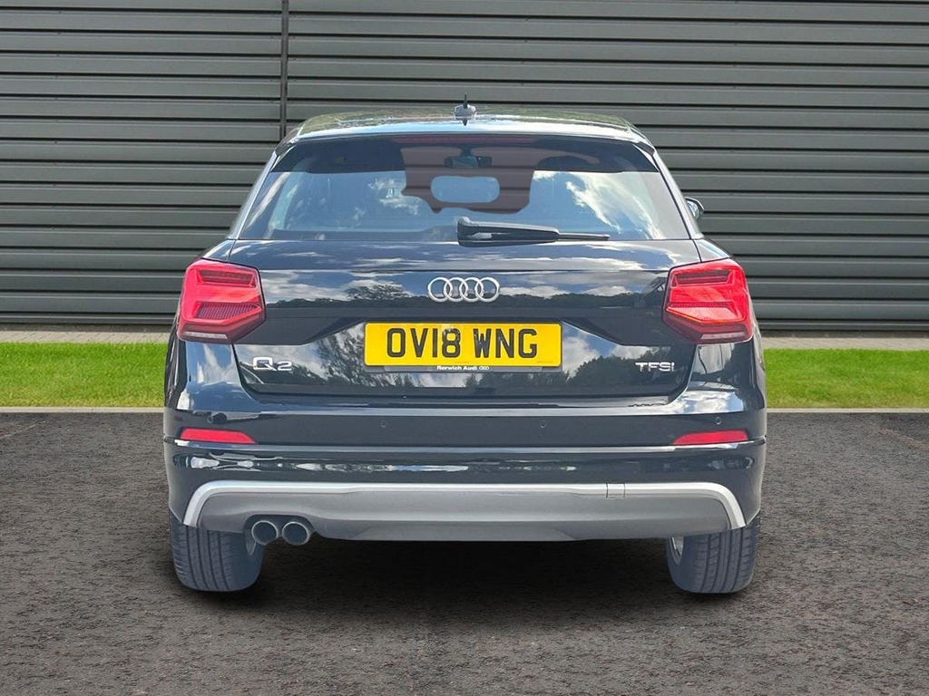 Audi Q2 1.4 1.4 Tfsi Cod S Line Suv S Tronic Black #4