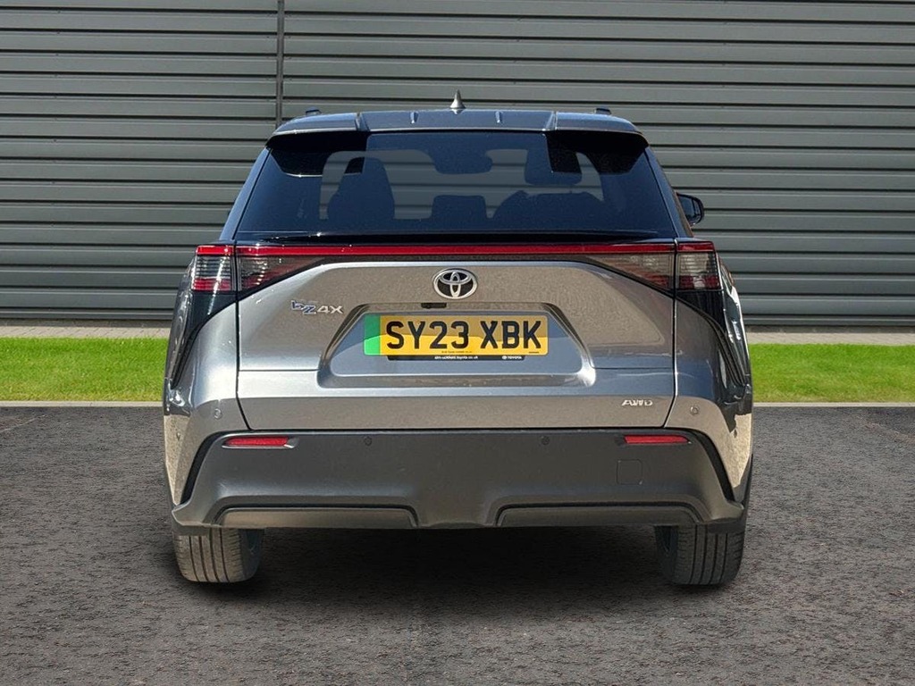 Toyota bZ4X 71.4Kwh Premiere Edition Suv Awd Grey #4