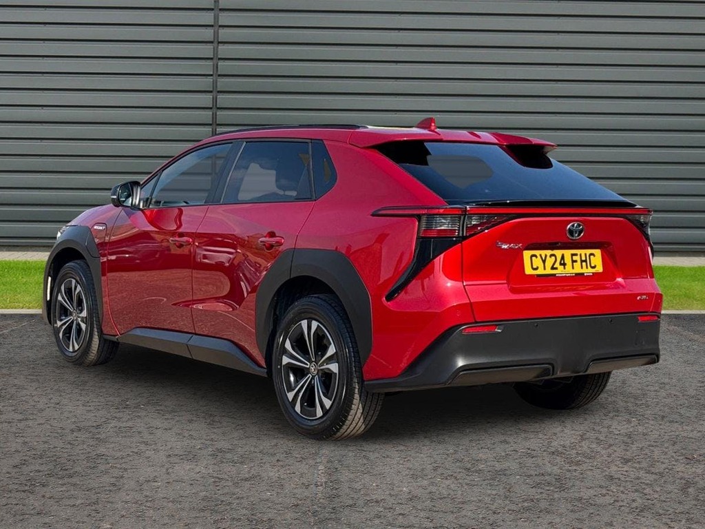 Toyota bZ4X 71.4Kwh Motion Suv Awd Red #5