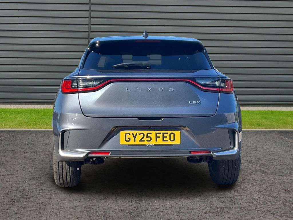 Lexus LBX 1.5 Vvt Ie Takumi Suv Hybrid E Cvt Black #4