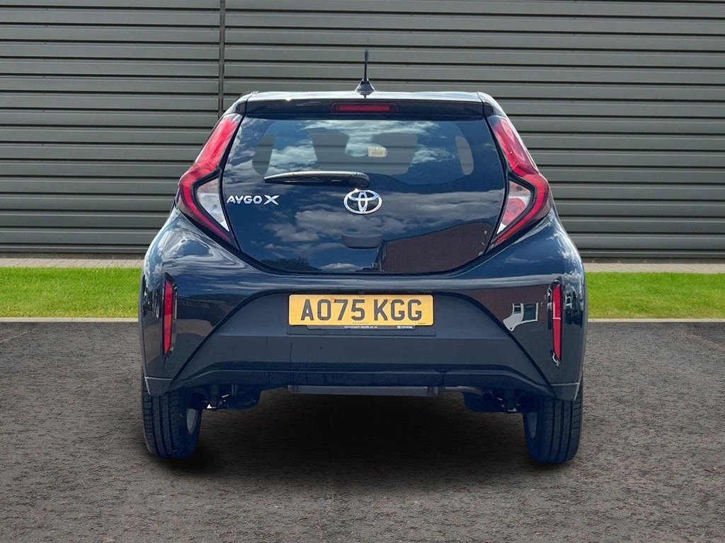 Toyota Aygo X 1.0 Vvt I Pure Hatchback Black #4