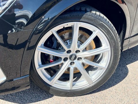 Audi RS Q3 Suv RE21UPF Black #3