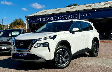 Nissan X-Trail Suv White