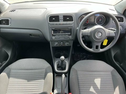 Volkswagen Polo Hatchback LR61OLT Grey #2