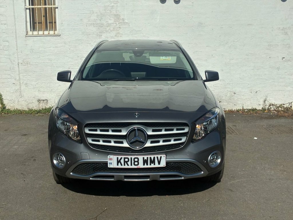 Mercedes-Benz GLA Class 2L Sport Grey #3