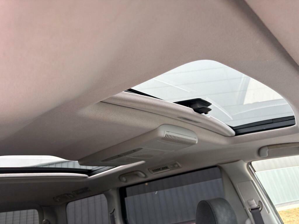 Toyota Alphard Other 200757 White #18