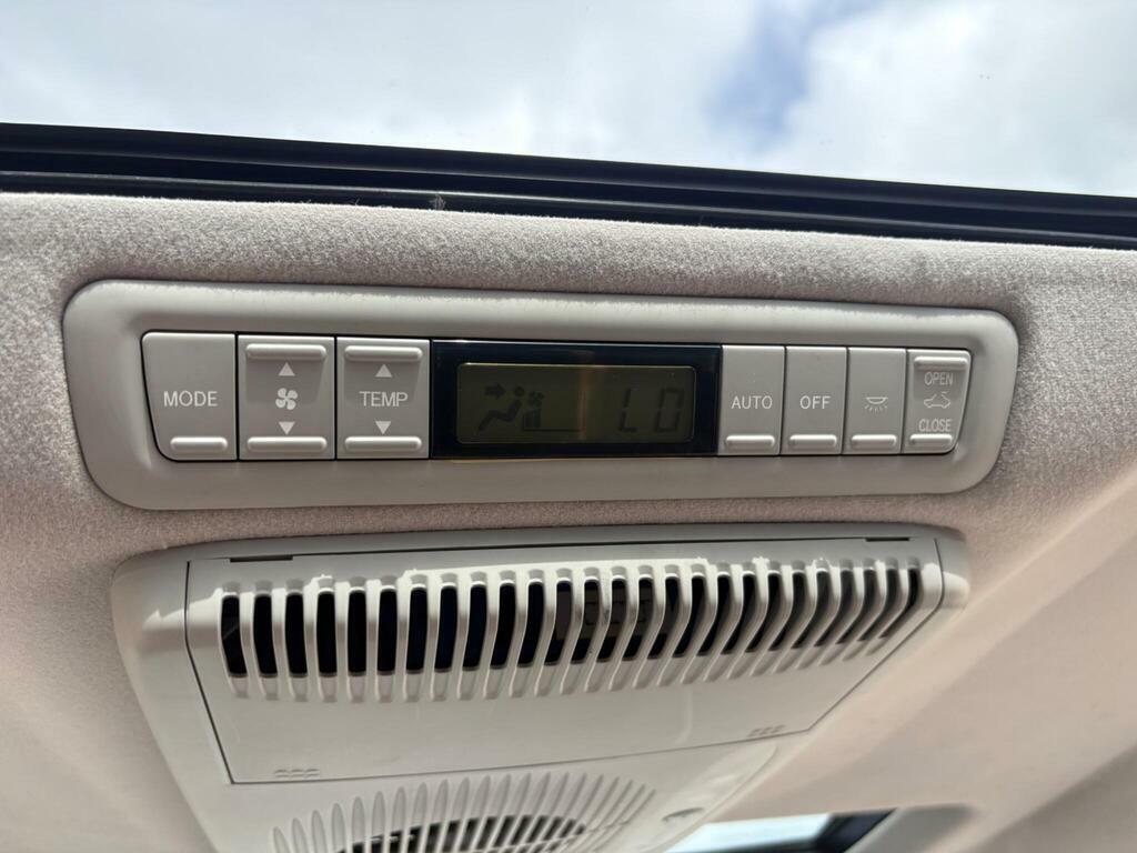 Toyota Alphard Other 200757 White #24