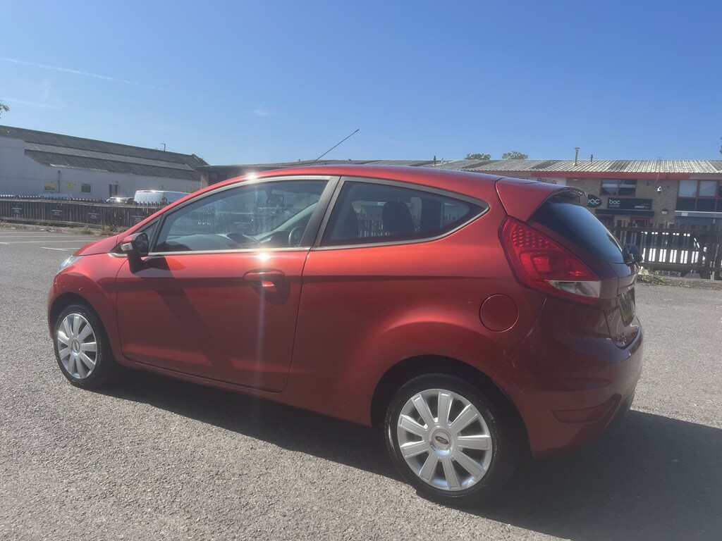 Ford Fiesta 1.3 Style 200909 MW09DNE Red #6