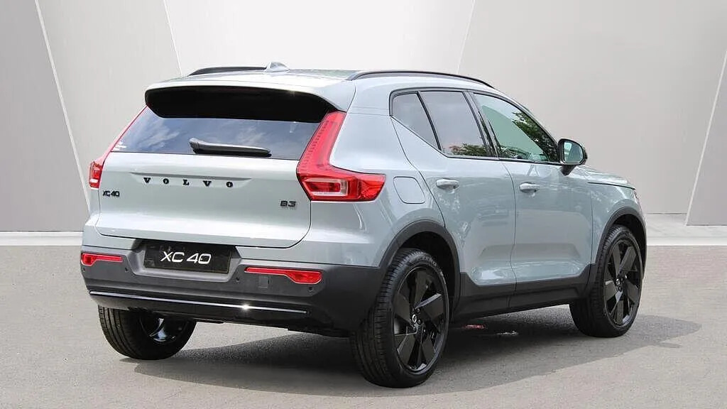 Volvo XC40 2.0 B3 Mhev Plus Black Edition Dct Euro 6 S #3