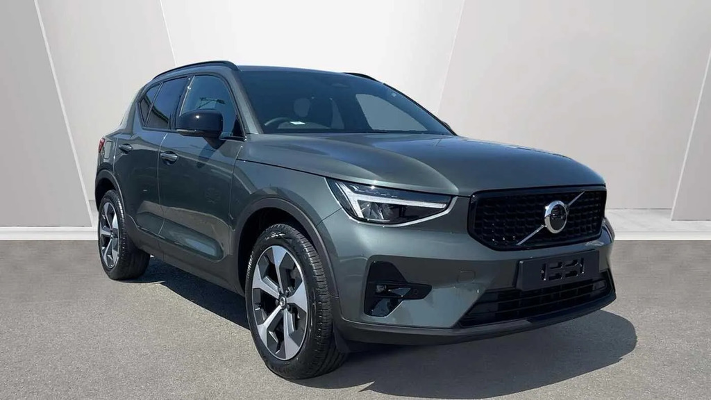 Volvo XC40 2.0 B3p Plus Dark