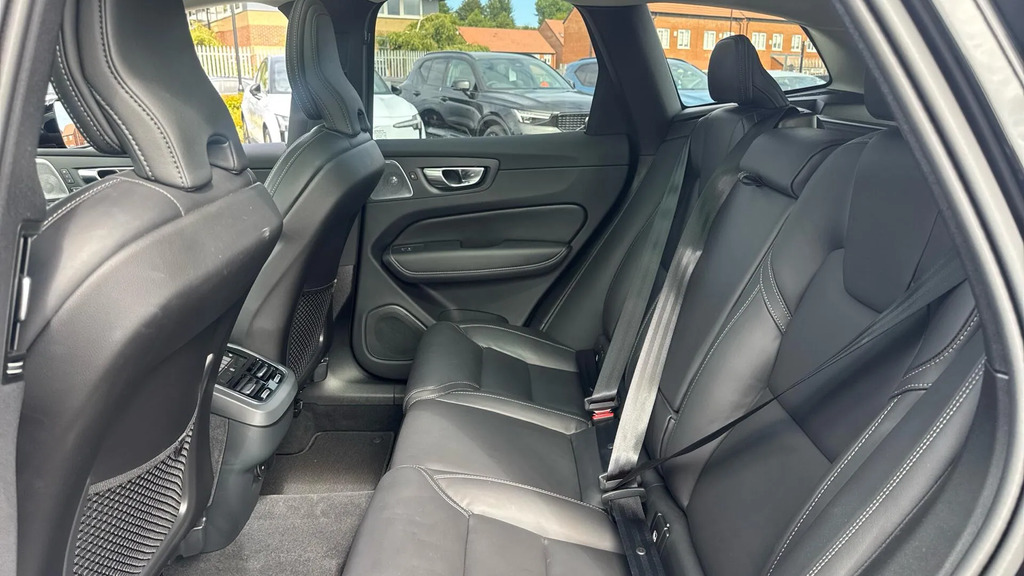 Volvo XC60 2.0 B5 Mhev Ultra Dark Awd Euro 6 Ss #6