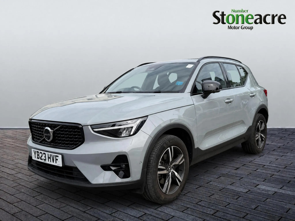 Volvo XC40 2.0 B3p Plus Dark YB23HVF #3