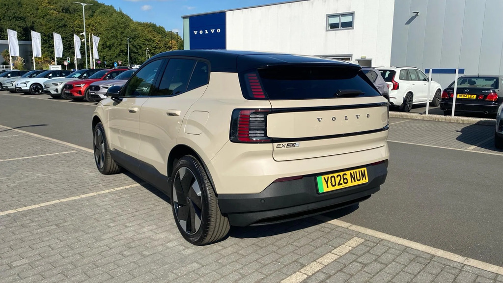 Volvo EX30 P5 Long Range 69Kwh Plus YO26NUM  #4