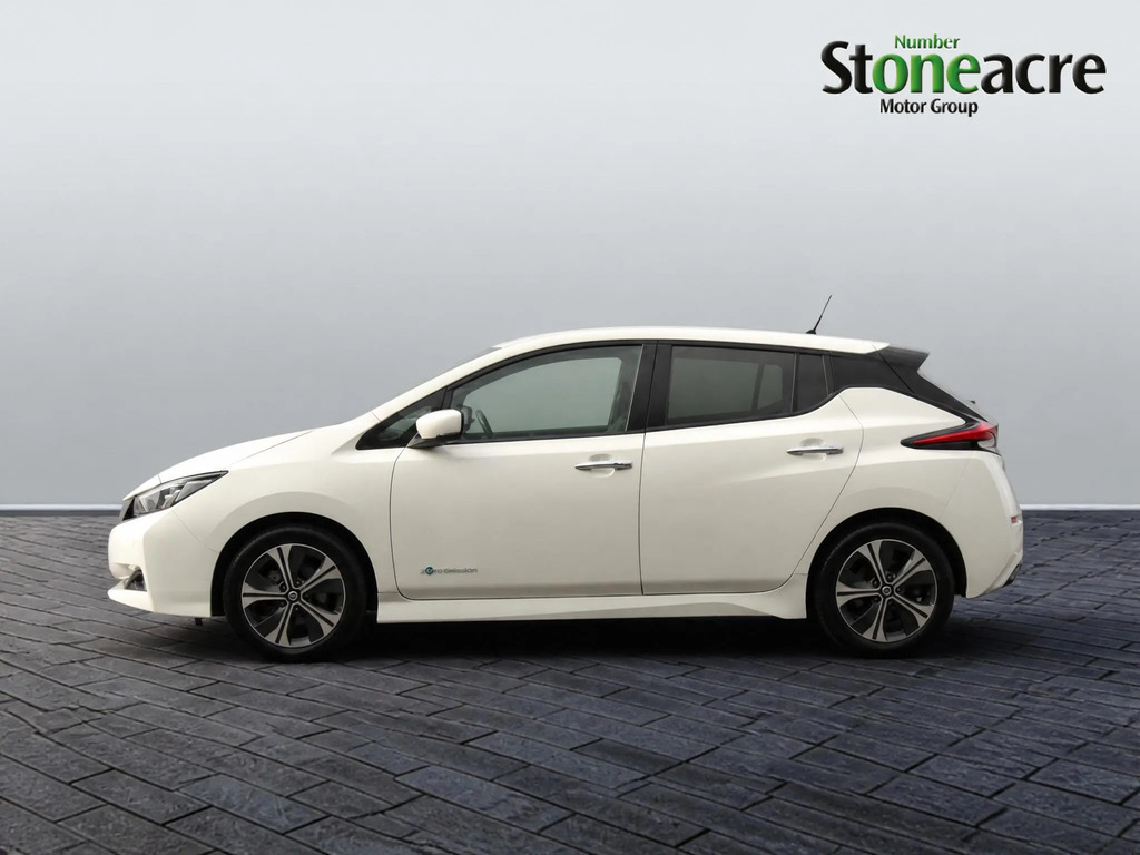Nissan Leaf 40Kwh Tekna Hatchback DE68BXO #6