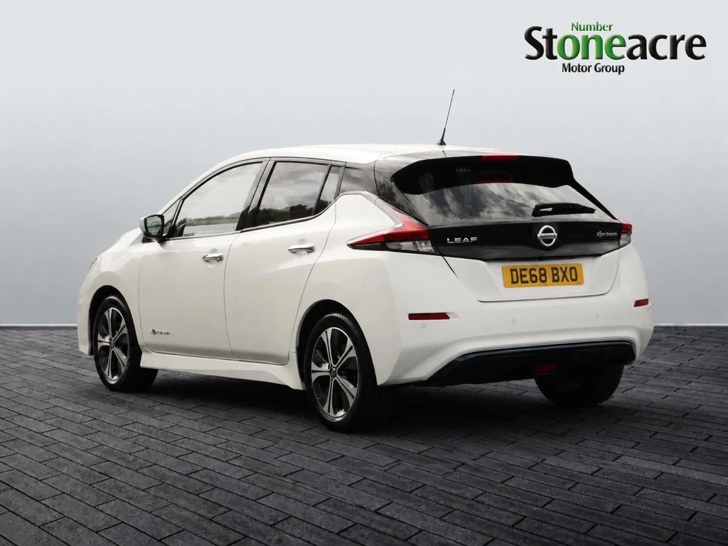 Nissan Leaf 40Kwh Tekna Hatchback DE68BXO #5