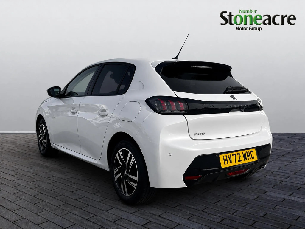 Peugeot 208 1.2 Puretech Allure Premium Hatchback #4