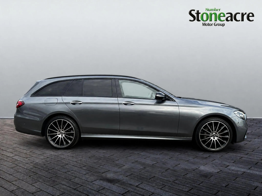 Mercedes-Benz E Class 2.0 E300dh Mhev Amg Line Night Edition Premium Pl PK23XNS #2