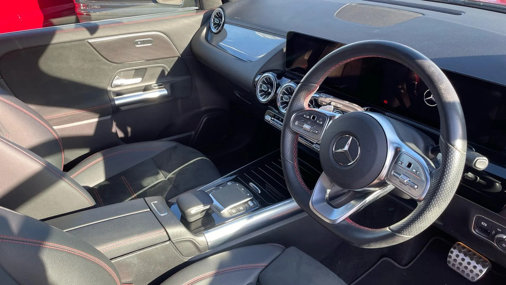 Mercedes-Benz GLA Class 2.0 Gla220d Amg Line Premium 8G-dct 4Matic Euro KM23ECW Red #4