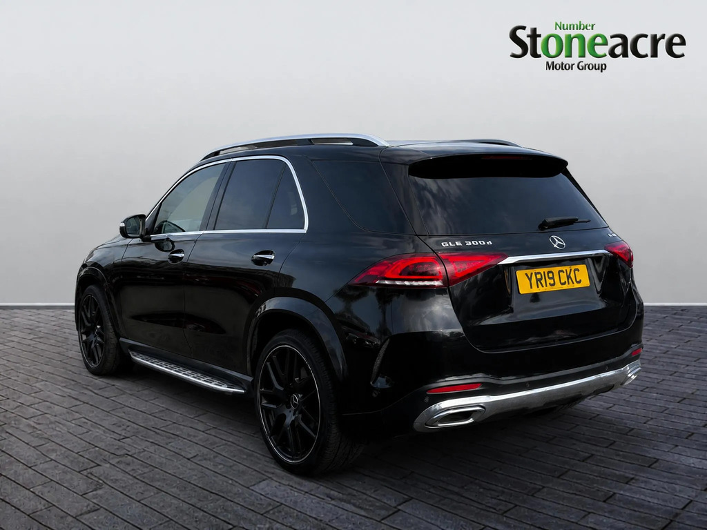 Mercedes-Benz GLE Class 2.0 Gle300d Amg Line Premium Plus G-tronic 4Mati Black #4