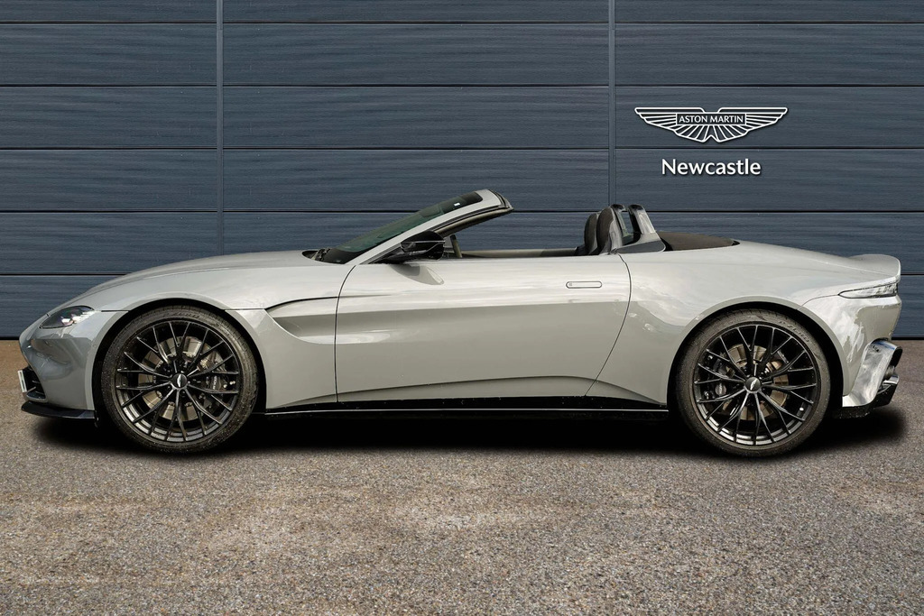 Aston Martin Vantage Sports #5
