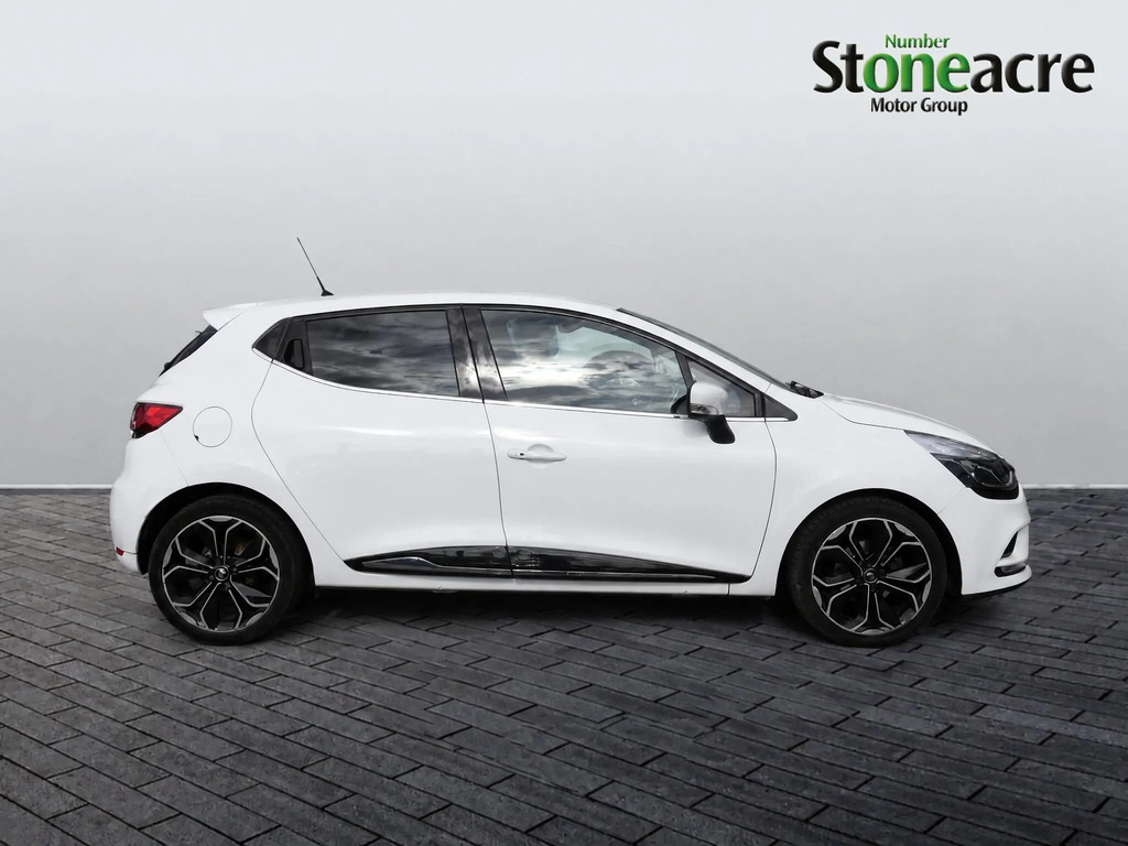 Renault Clio Hatchback YX68WZP #2
