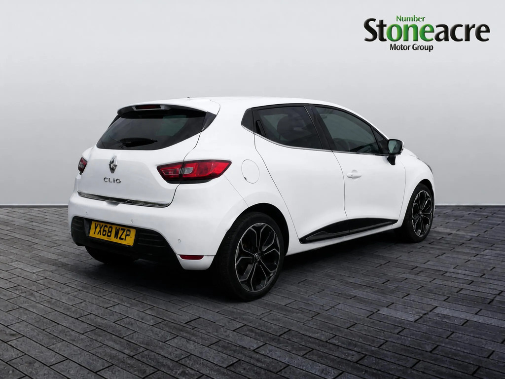 Renault Clio Hatchback YX68WZP #3