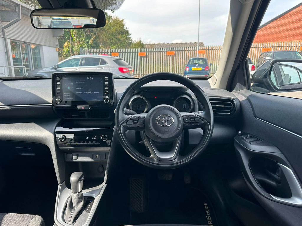 Toyota Yaris Cross 1.5 Vvt-h Icon Suv NX23XRK #6