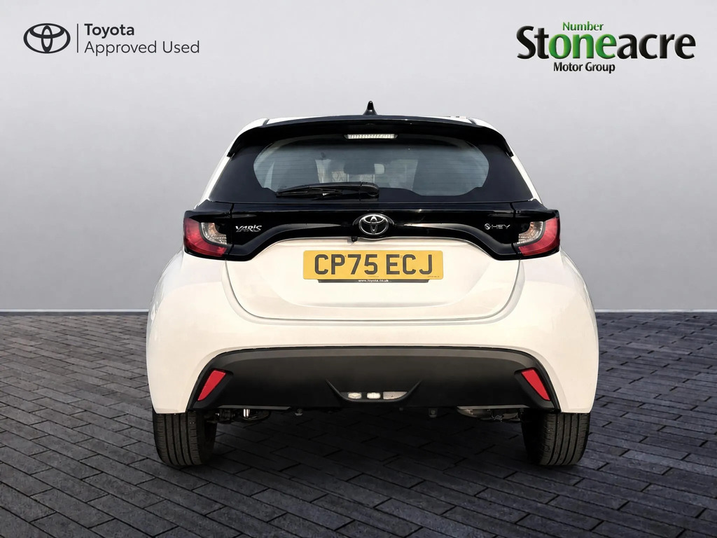 Toyota Yaris 1.5 Hybrid Icon CP75ECJ #4