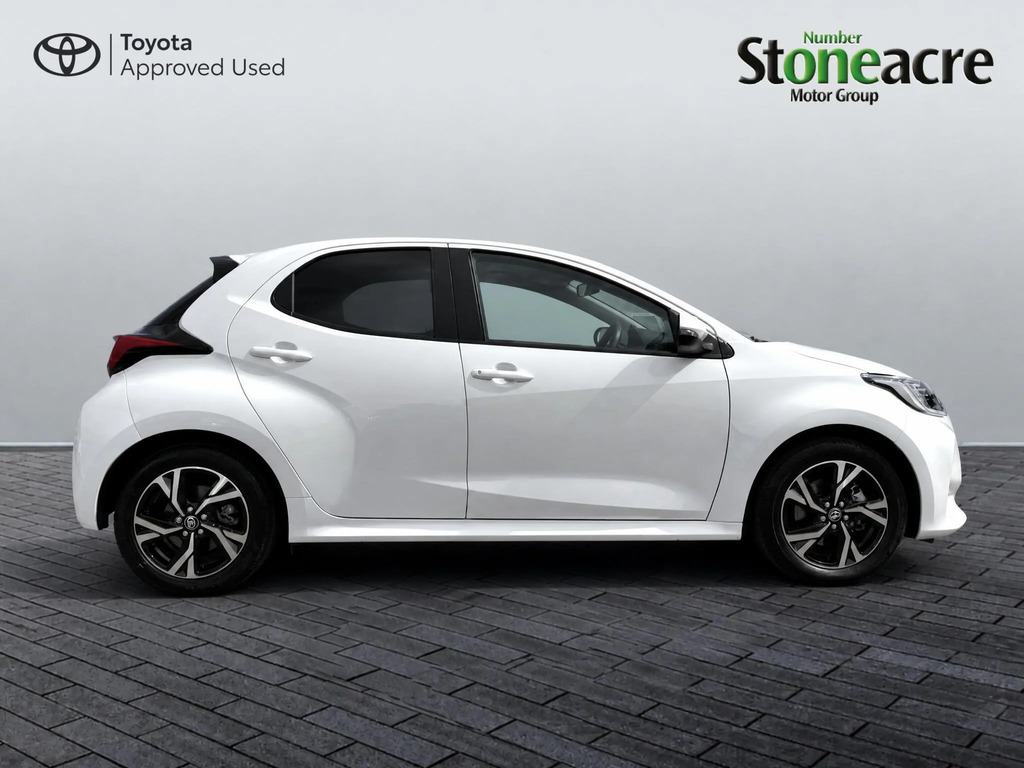 Toyota Yaris 1.5 Hybrid Design NU75PZH  #2