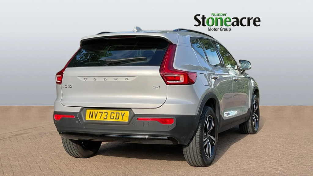 Volvo XC40 2.0 B4p Plus Dark NV73GDY #2