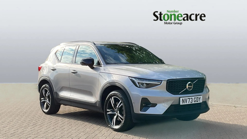 Volvo XC40 2.0 B4p Plus Dark 