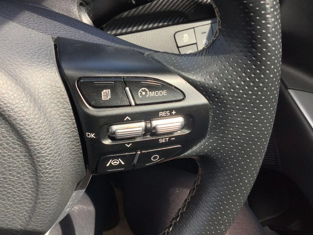 Kia Stonic 1.0T Gdi 48V Gt-line S Dct Red #14