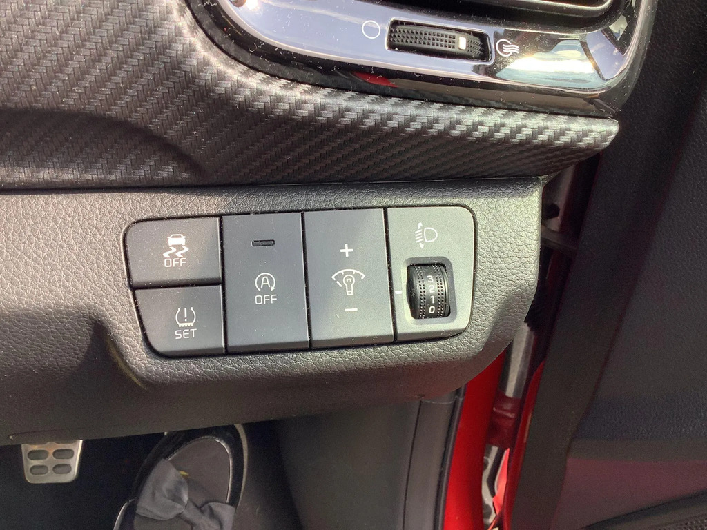 Kia Stonic 1.0T Gdi 48V Gt-line S Dct Red #15