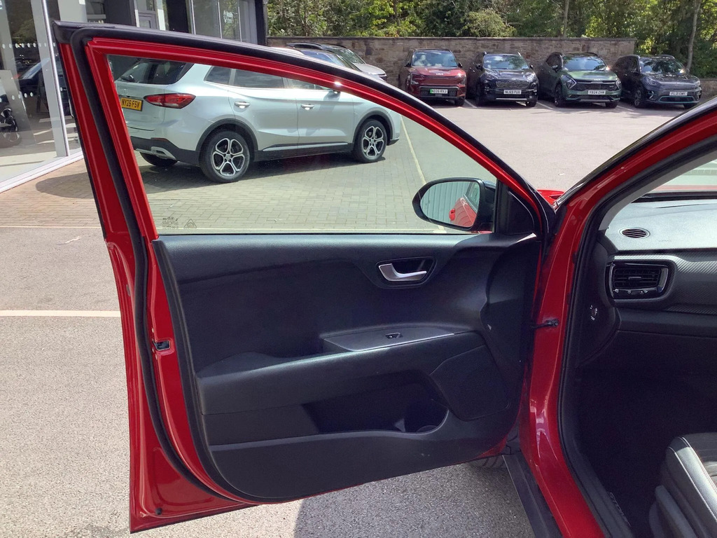 Kia Stonic 1.0T Gdi 48V Gt-line S Dct Red #16