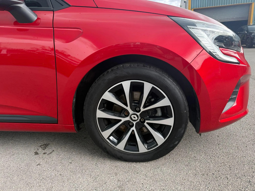 Renault Clio Hatchback YT73WLD #6
