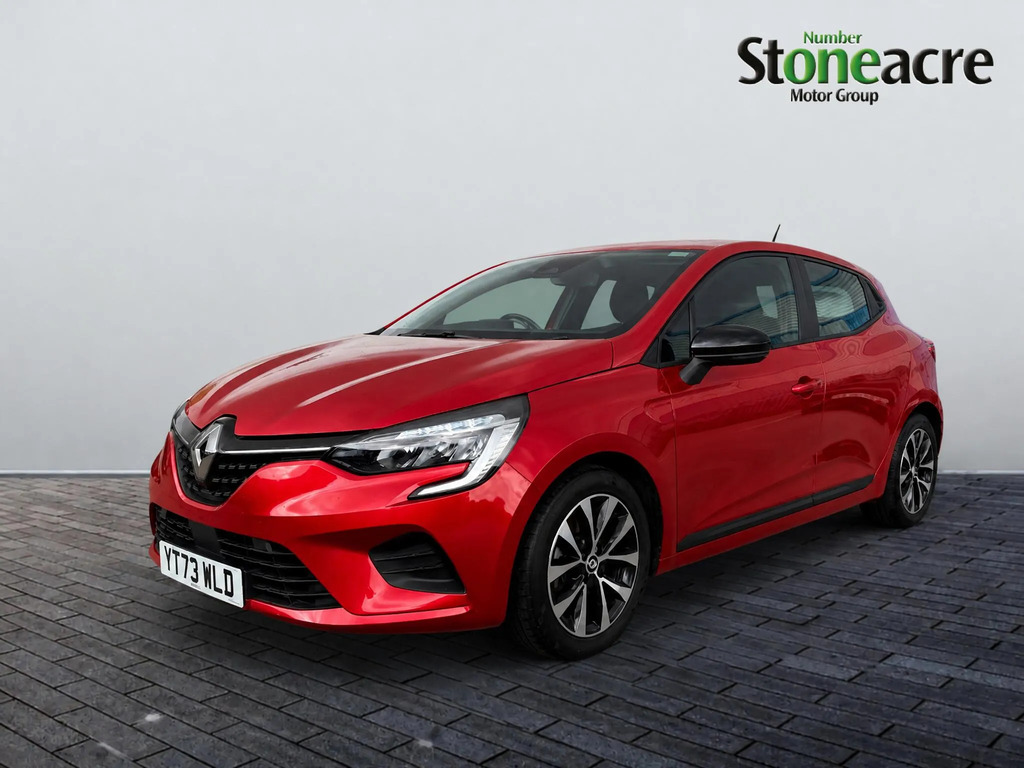 Renault Clio Hatchback YT73WLD #4