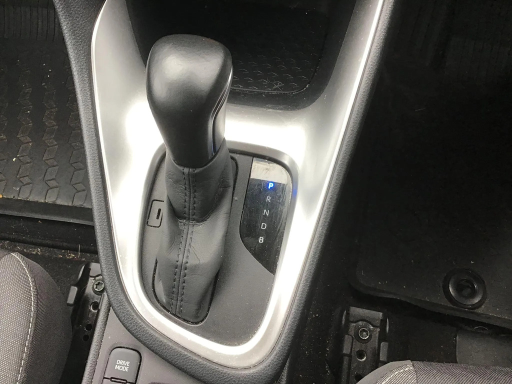 Toyota Yaris 1.6 Awd Circuit Pack Black #10