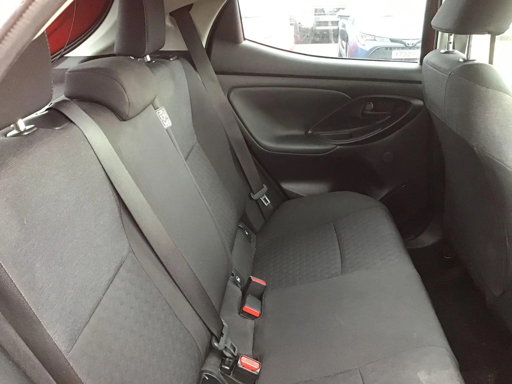 Toyota Yaris 1.6 Awd Circuit Pack Black #15
