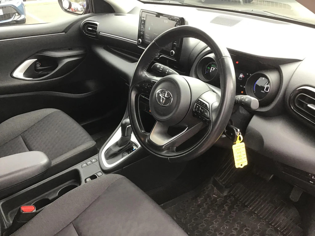 Toyota Yaris 1.6 Awd Circuit Pack Black #7