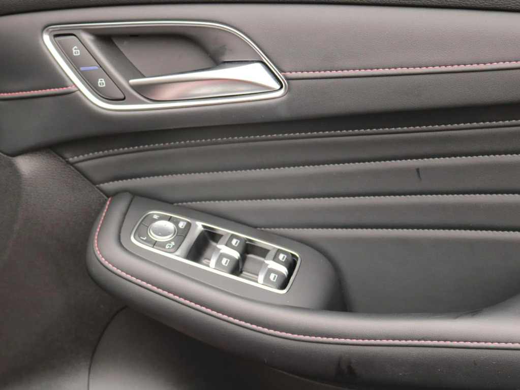 MG HS 1.5 T-gdi 24.7 Kwh Trophy Euro 6 Ss Red #30